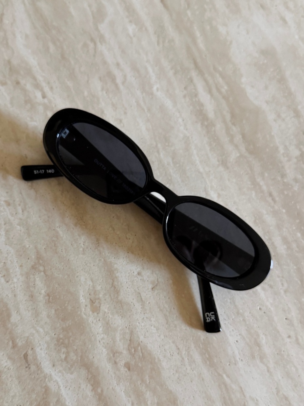 Le Specs Oval Sunglasses - Black